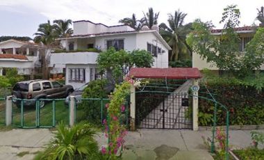 VENTA DE CASA EN COL PELICANOS IXTAPA ZIHUATANEJO, GUERRERO
