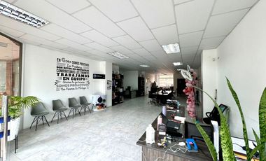 En Venta Local Comercial Sector Av Gonzalez Suarez