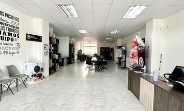 En Venta Local Comercial Sector Av Gonzalez Suarez