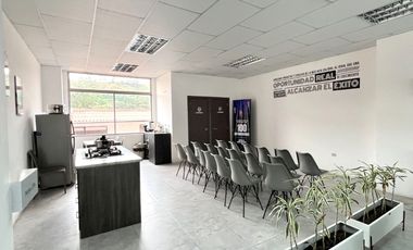 En Venta Local Comercial Sector Av Gonzalez Suarez