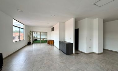 En Venta Local Comercial Sector Av Gonzalez Suarez