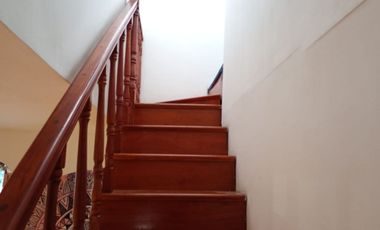 Castelar Norte - Venta - Chalet 7 Ambientes