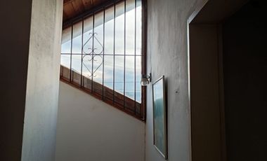 Castelar Norte - Venta - Chalet 7 Ambientes