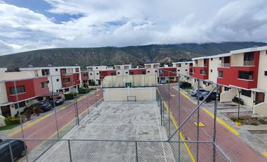 CASA DE VENTA EN SAN ANTONIO ( MITAD DEL MUNDO)