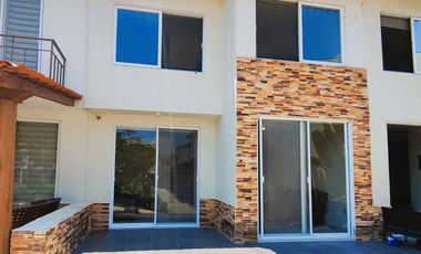 Casa en venta en Villas Paradiso, Puerto Vallarta, seguridad y alberca