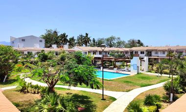 Casa en venta en Villas Paradiso, Puerto Vallarta, seguridad y alberca