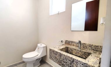 Casa en venta en Villas Paradiso, Puerto Vallarta, seguridad y alberca