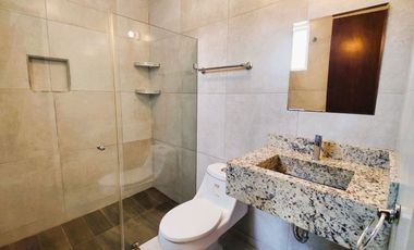 Casa en venta en Villas Paradiso, Puerto Vallarta, seguridad y alberca