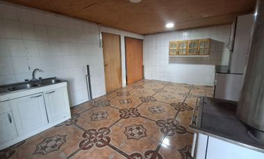 Venta casa en Victoria frente a Bomberos cercana a Supermercado y Hospital
