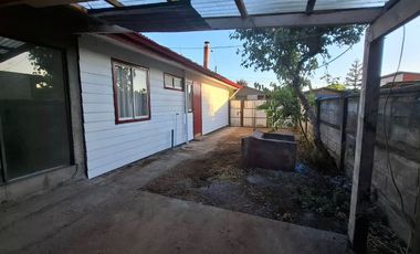 Venta casa en Victoria frente a Bomberos cercana a Supermercado y Hospital