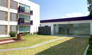 RENTA DEPARTAMENTO ZONA UDLAP, 2 RECAMRAS 2 1/2 BAÑOSCASETA DE VIGILANCIA 24/7  ROOFGARDEN PRIVADO POR DEPARTAMENTO.  SALÓN DE USOS MÚLTIPLES CON BAÑO