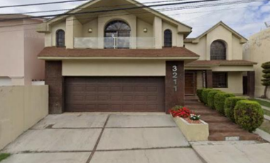 SE VENDE HERMOSA CASA, LOMAS DE LA SALLE CHIHUAHUA.