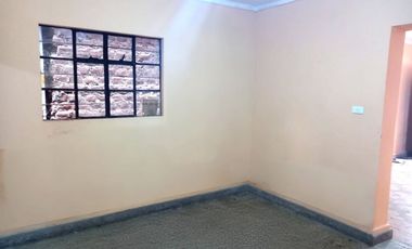 Vendo Casa de 2 pisos en zona estratégica de San Martín de Porres, muy cerca a Avenidas principales