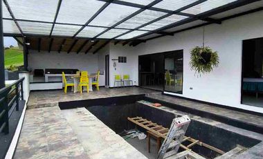 Ganga VENDO finca Marinilla Antioquia amplio lote y amplios espacios excelentes acabados