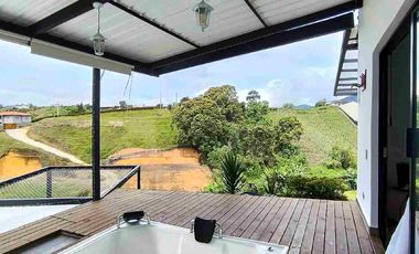 Ganga VENDO finca Marinilla Antioquia amplio lote y amplios espacios excelentes acabados
