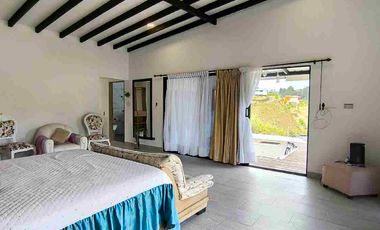Ganga VENDO finca Marinilla Antioquia amplio lote y amplios espacios excelentes acabados