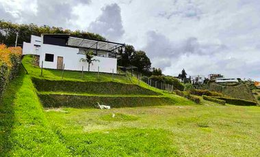 Ganga VENDO finca Marinilla Antioquia amplio lote y amplios espacios excelentes acabados
