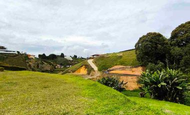 Ganga VENDO finca Marinilla Antioquia amplio lote y amplios espacios excelentes acabados