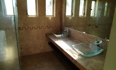 CASA EN RENTA AMUEBLADA EN FRACCIONAMIENTO LOS ESPARRAGOS COLONIA CENTRO