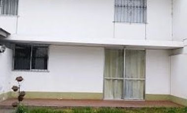 VENDO LINDA CASA SURCO AT 300 M2 c/AV MCAL CASTILLA 2 PISOS