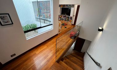 VENTA DEPARTAMENTO EN AV. LA FLORESTA CHACARILLA