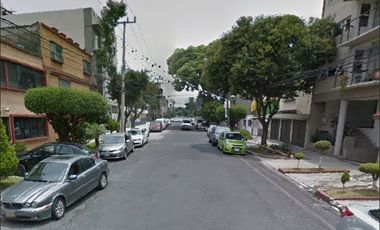 PRECIOSA CASA EN VENTA DE RECUPERACION BANCARIA EN NARVARTE PONIENTE, BENITO JUAREZ, CDMX.