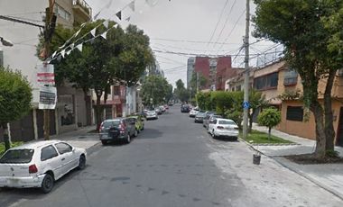 PRECIOSA CASA EN VENTA DE RECUPERACION BANCARIA EN NARVARTE PONIENTE, BENITO JUAREZ, CDMX.