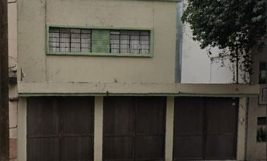 PRECIOSA CASA EN VENTA DE RECUPERACION BANCARIA EN NARVARTE PONIENTE, BENITO JUAREZ, CDMX.