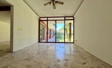CASA en VENTA en La Moraleda, ATLIXCO. A 300 m de Plaza Moraleda, en calle cerrada.  URGE VENDER