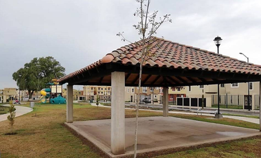 CASA EN VENTA UBICADA EN FRACCIONAMIETO REAL VIZCAYA, TECAMAC. ¡LISTA PARA HABITAR, SE ACEPTAN CREDITOS!