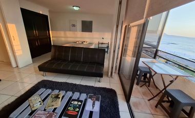 Vende Dpto 1 D. 1 B, Amoblado, promera línea, vista al Mar Edificio Delfines Iquique