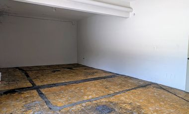 Local Comercial en Renta en Esquina sobre Carril Express, Nuevo Repueblo