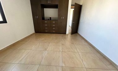 Departamento de dos pisos 3 recámaras en venta en Zibatá, Querétaro