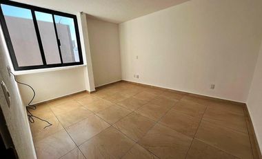 Departamento de dos pisos 3 recámaras en venta en Zibatá, Querétaro