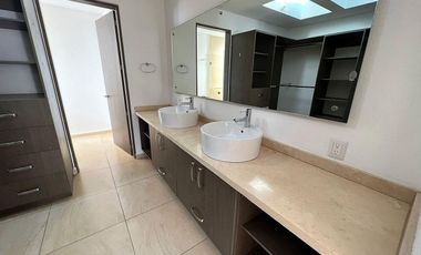 Departamento de dos pisos 3 recámaras en venta en Zibatá, Querétaro