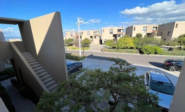 Departamento de dos pisos 3 recámaras en venta en Zibatá, Querétaro