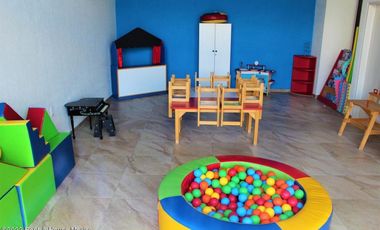 Departamento de dos pisos 3 recámaras en venta en Zibatá, Querétaro