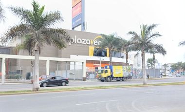 🔥 ¡LOTE ESQUINERO FRENTE A REAL PLAZA CHORRILLOS! - Zonificación RDM (4 Pisos)