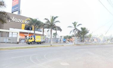 🔥 ¡LOTE ESQUINERO FRENTE A REAL PLAZA CHORRILLOS! - Zonificación RDM (4 Pisos)