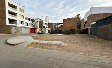 🔥 ¡LOTE ESQUINERO FRENTE A REAL PLAZA CHORRILLOS! - Zonificación RDM (4 Pisos)