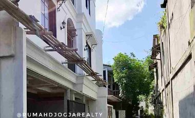 Kost Eksklusif Murah Bangunan Baru 3 Lantai 13 Kamar Di Monjali Sleman Dekat UGM, UNY