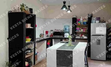 Casa en venta con 3 recámaras, 2 baños completos, Otilio Montaño, Yautepec Morelos