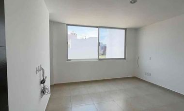 Renta casa en coto Los Almendros Residencial, Zapopan, Jalisco.
