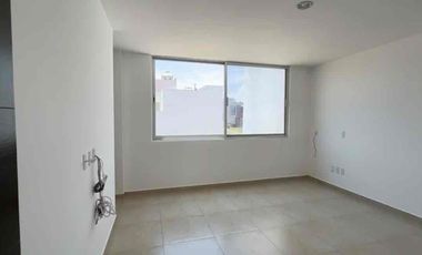 Renta casa en coto Los Almendros Residencial, Zapopan, Jalisco.
