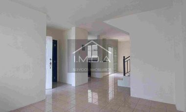Se alquila casa esquinera de 3 dormitorios, Mi Lote Villa Bonita, Vía Daule
