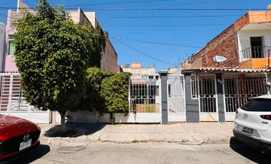 Casa en Venta Calle Platón No 0000, Col. Independencia Oriente, CP 44340 en Guadalajara, Jalisco, Mexico