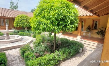 Casona patronal 4 D 4 B 541 m2 en 9.851 m2 de parque