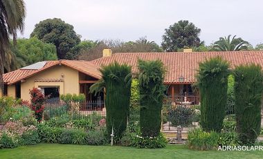 Casona patronal 4 D 4 B 541 m2 en 9.851 m2 de parque