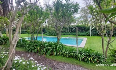 Casona patronal 4 D 4 B 541 m2 en 9.851 m2 de parque