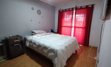 Castelar Sur - Venta - Casa + Depto en planta alta